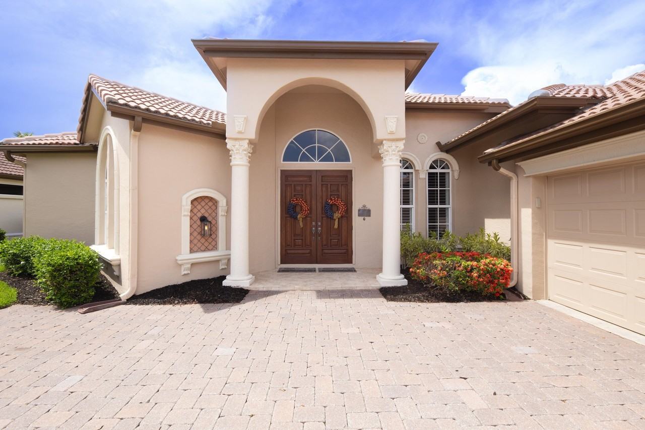 923 Sw Grand Reserves Blvd - Photo 4 of 50