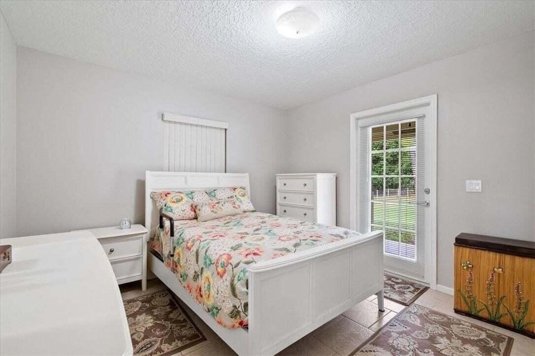 17065 82nd Rd N - Photo 6 of 8