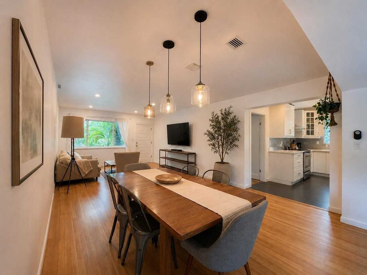 67 Nw 97th St - Photo 5 of 26