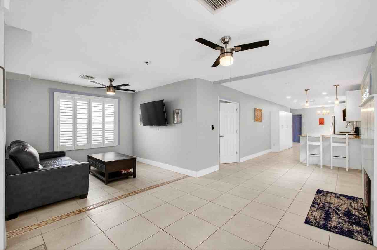 227 N M St - Photo 6 of 42