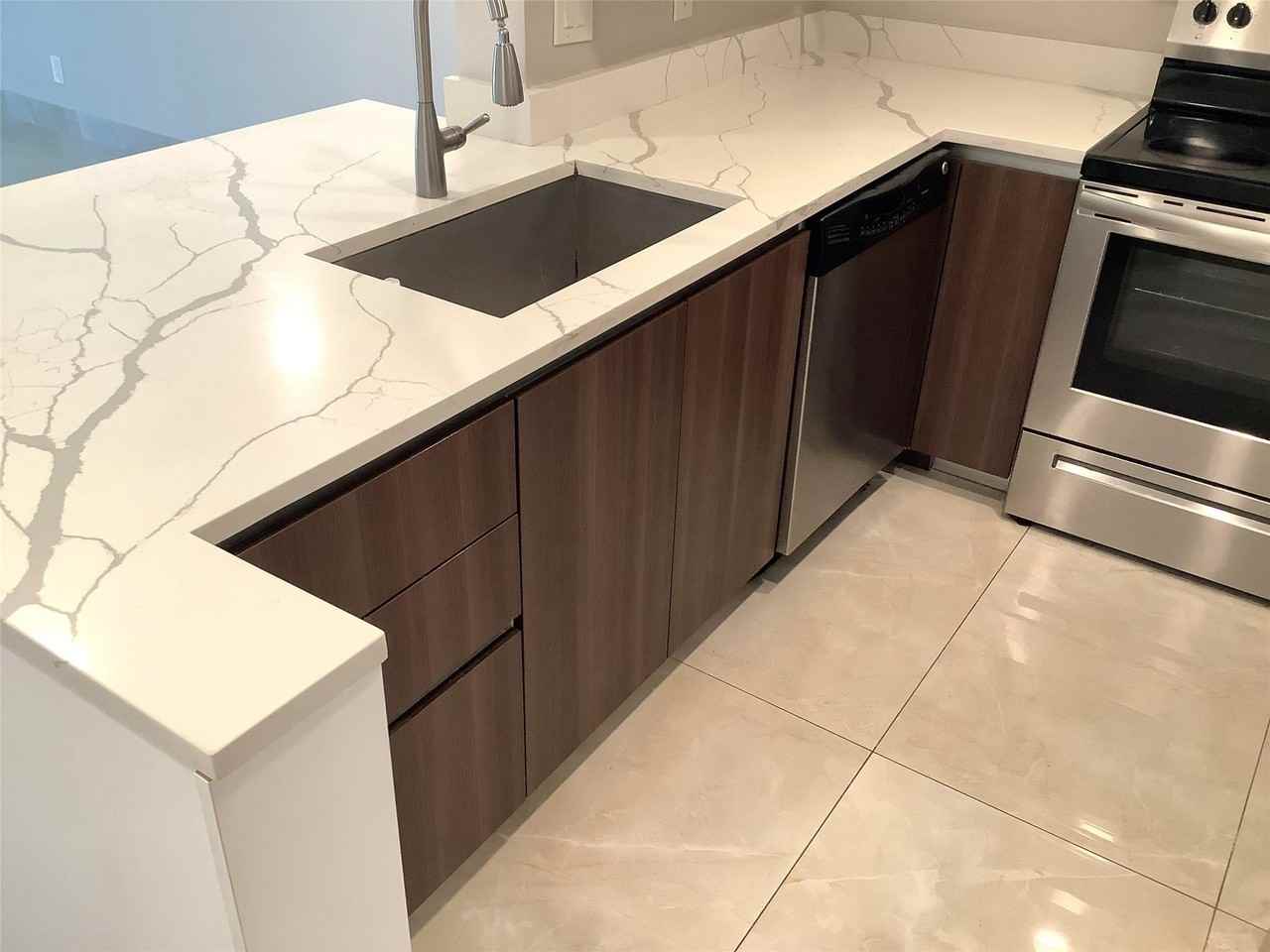 65 Deer Creek Rd #H102 - Photo 3 of 33