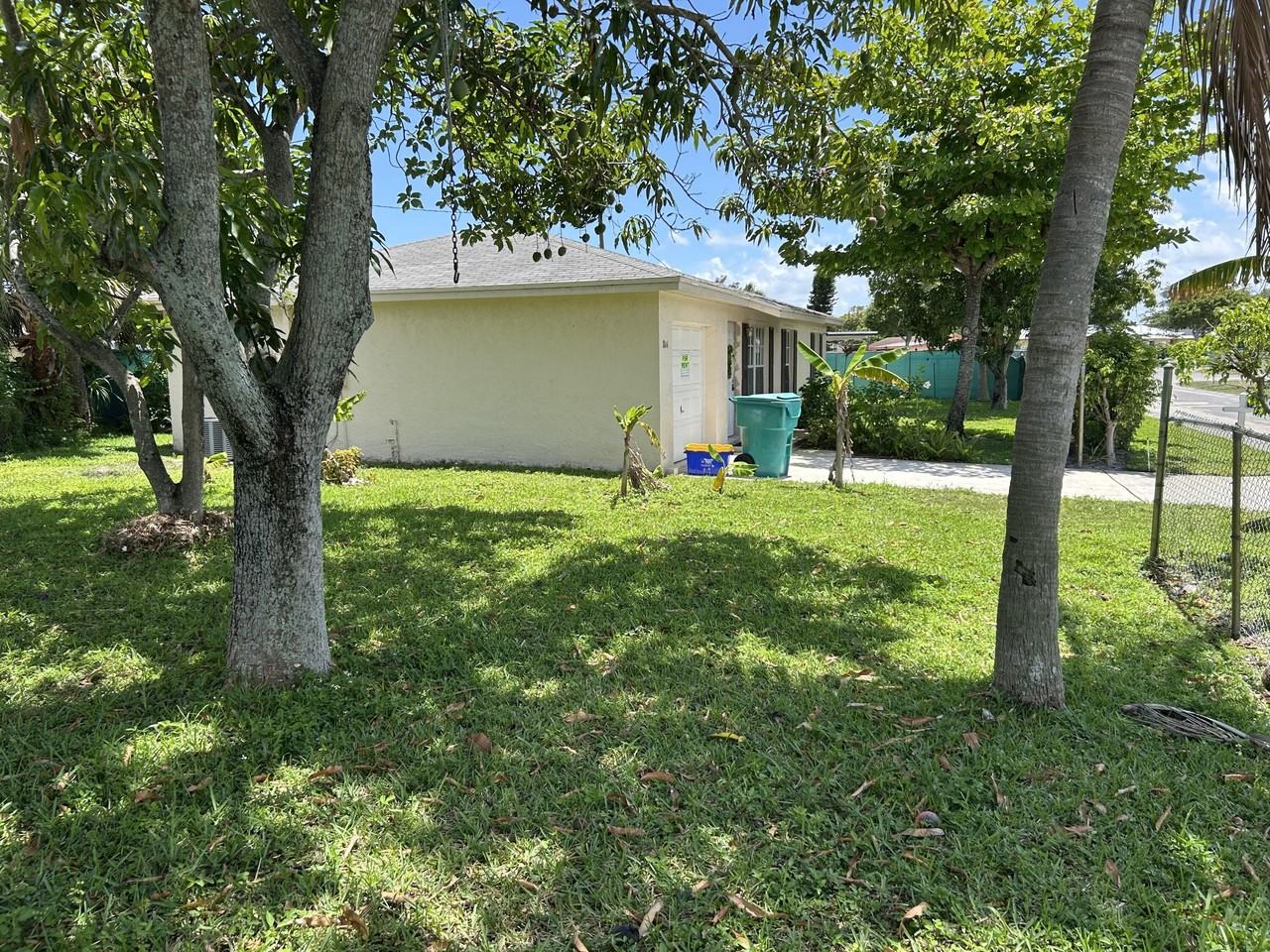806 Nw 1st St - Photo 4 of 29