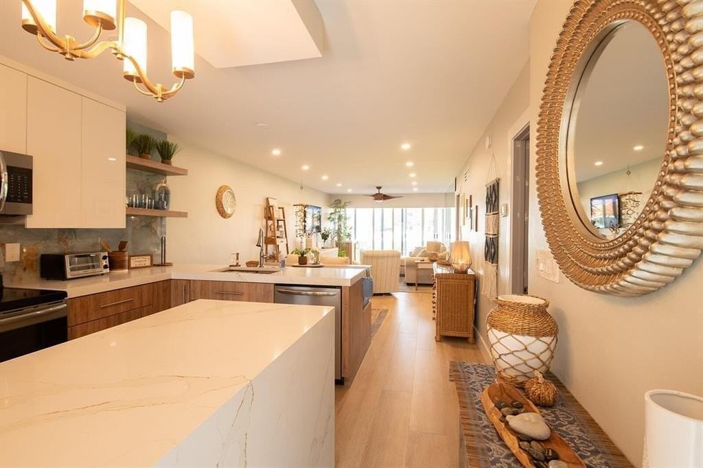 101 Se 19th Ave #126 - Photo 7 of 50