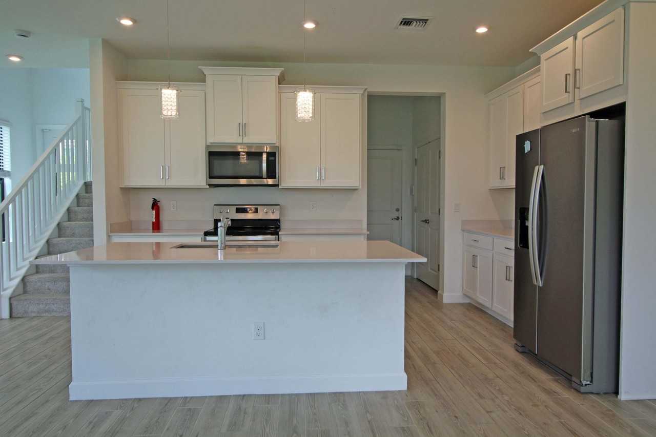 14247 Sw Solange St - Photo 6 of 18