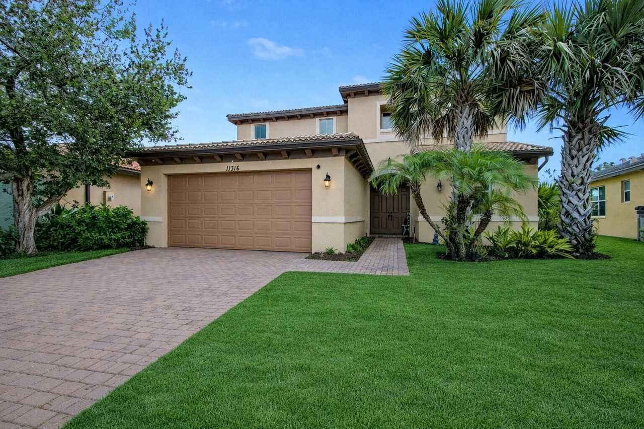11316 Sw Barton Way - Photo 4 of 50
