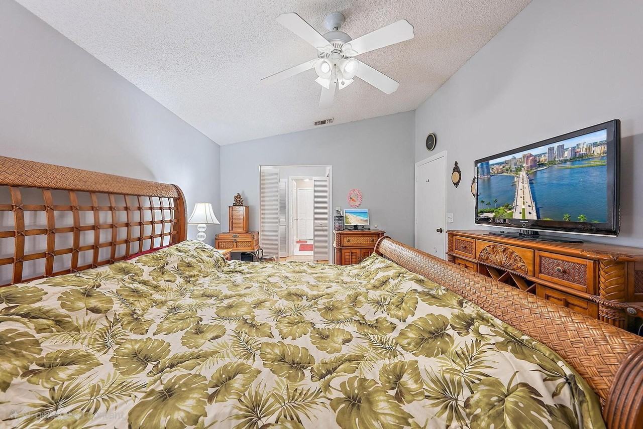 119 Hammocks Dr - Photo 6 of 36