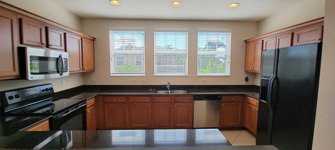 870 Marina Del Ray Ln #3 - Photo 3 of 19