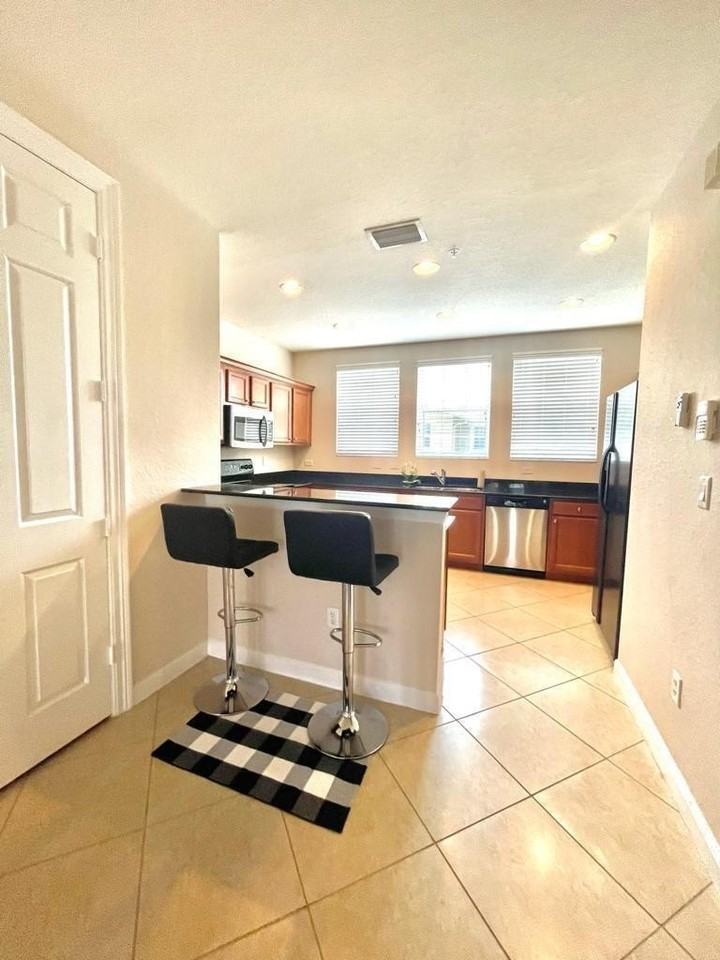 870 Marina Del Ray Ln #3 - Photo 4 of 19