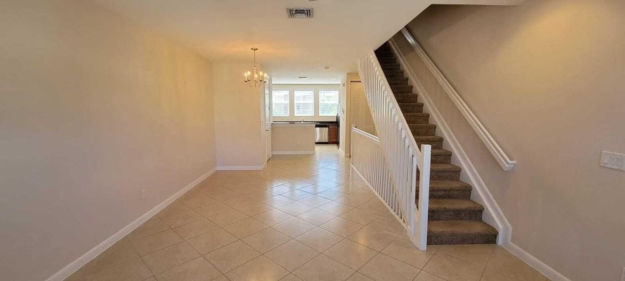 870 Marina Del Ray Ln #3 - Photo 6 of 19