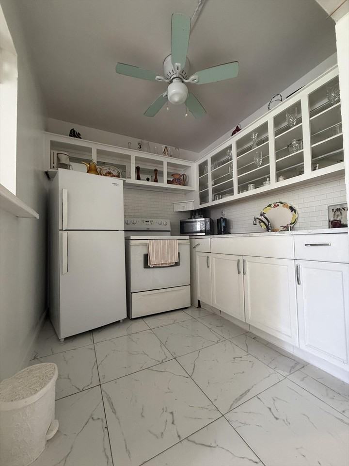 352 Sheffield O - Photo 7 of 14