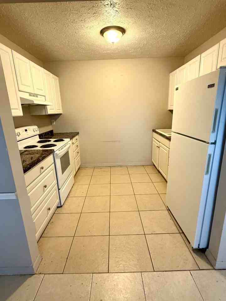 5205 Se Primrose Way - Photo 5 of 15