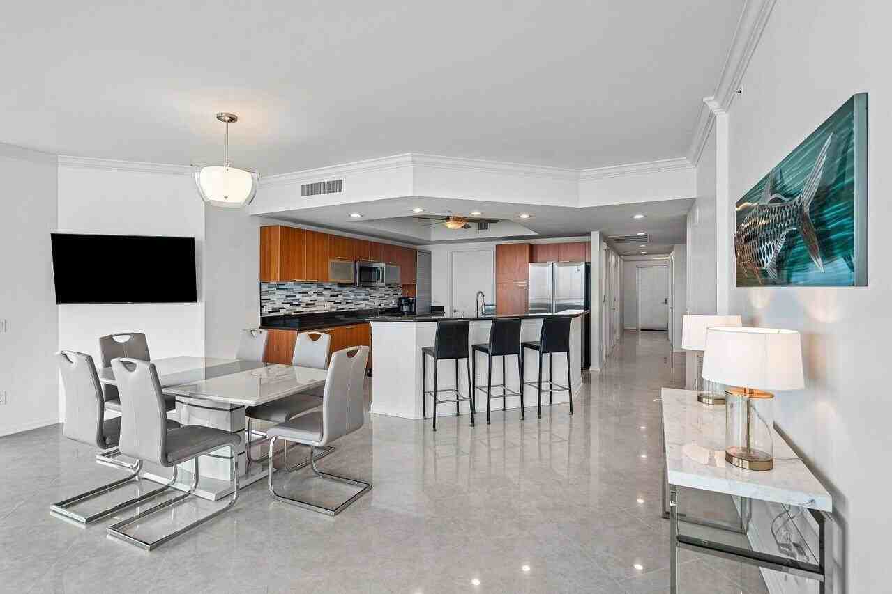 2650 Lake Shore Dr #1906 - Photo 6 of 50
