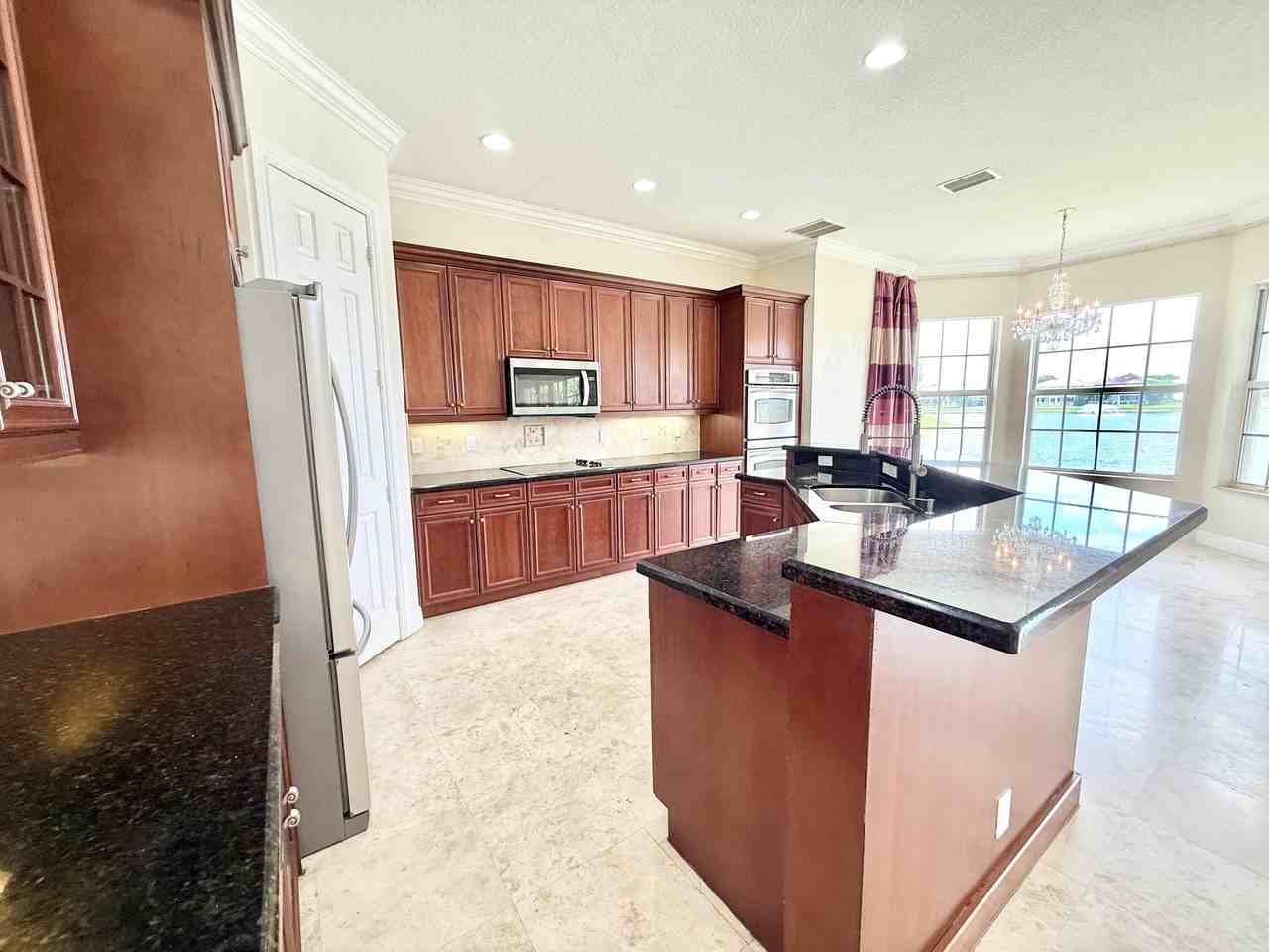 9656 Cobblestone Creek Dr - Photo 5 of 49