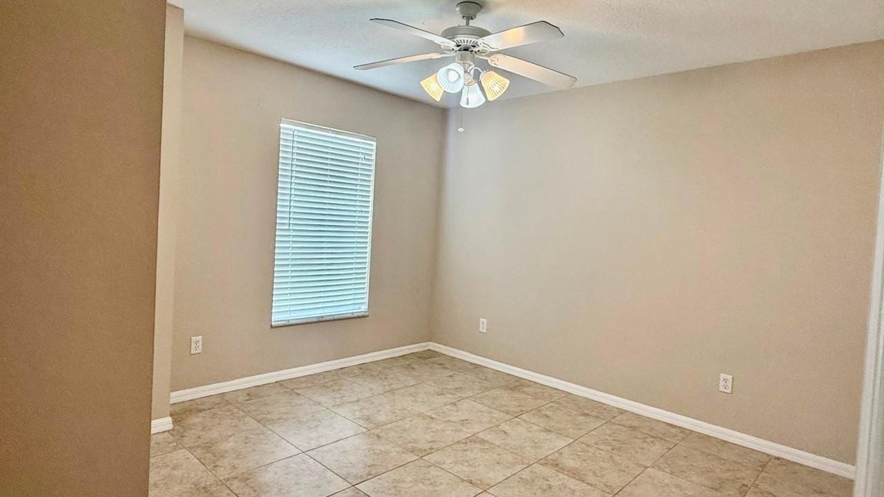 2847 SW S CALABRIA Circle - Photo 7 of 15