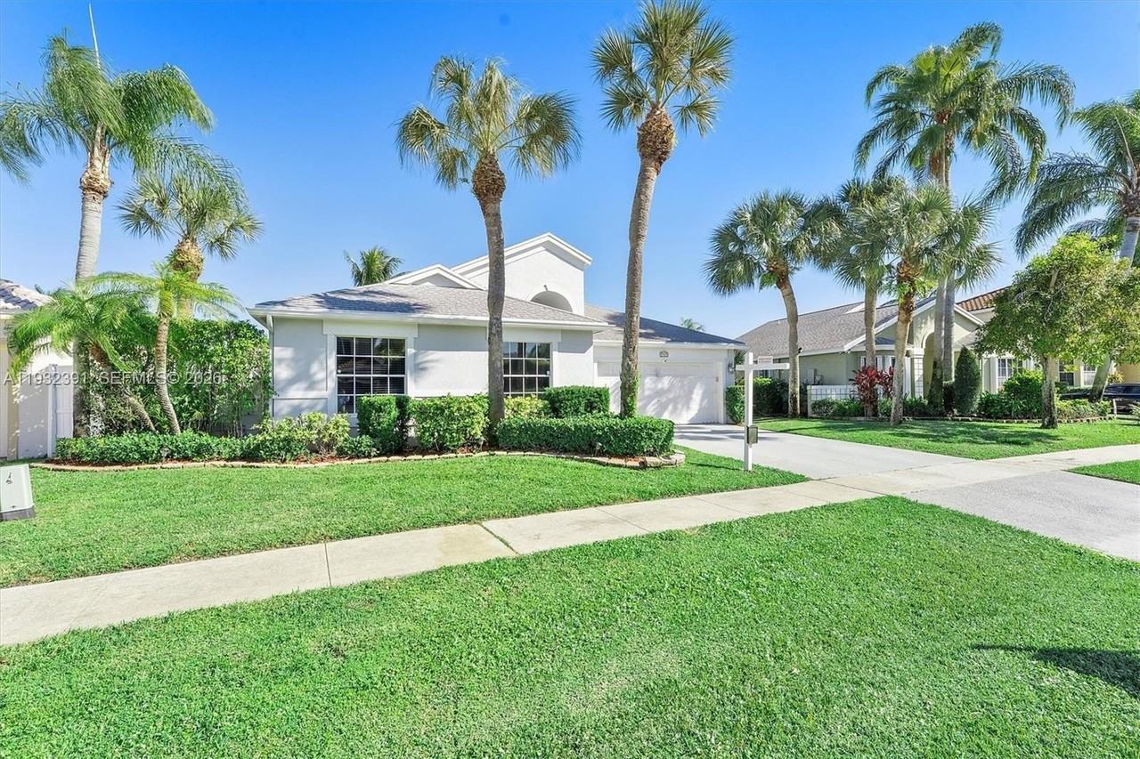 9549 Aegean Dr - Photo 2 of 26