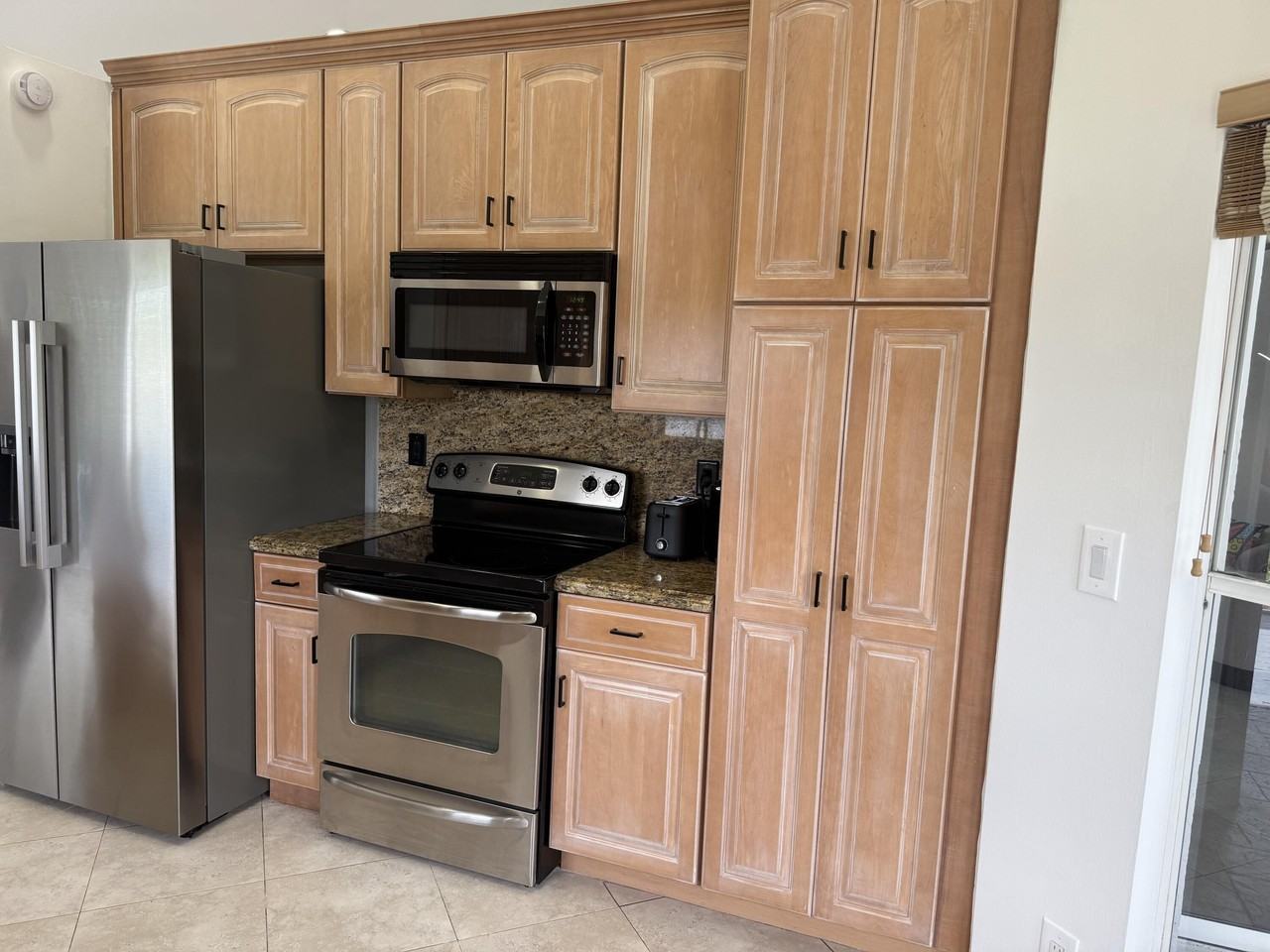 9549 Aegean Dr - Photo 4 of 26