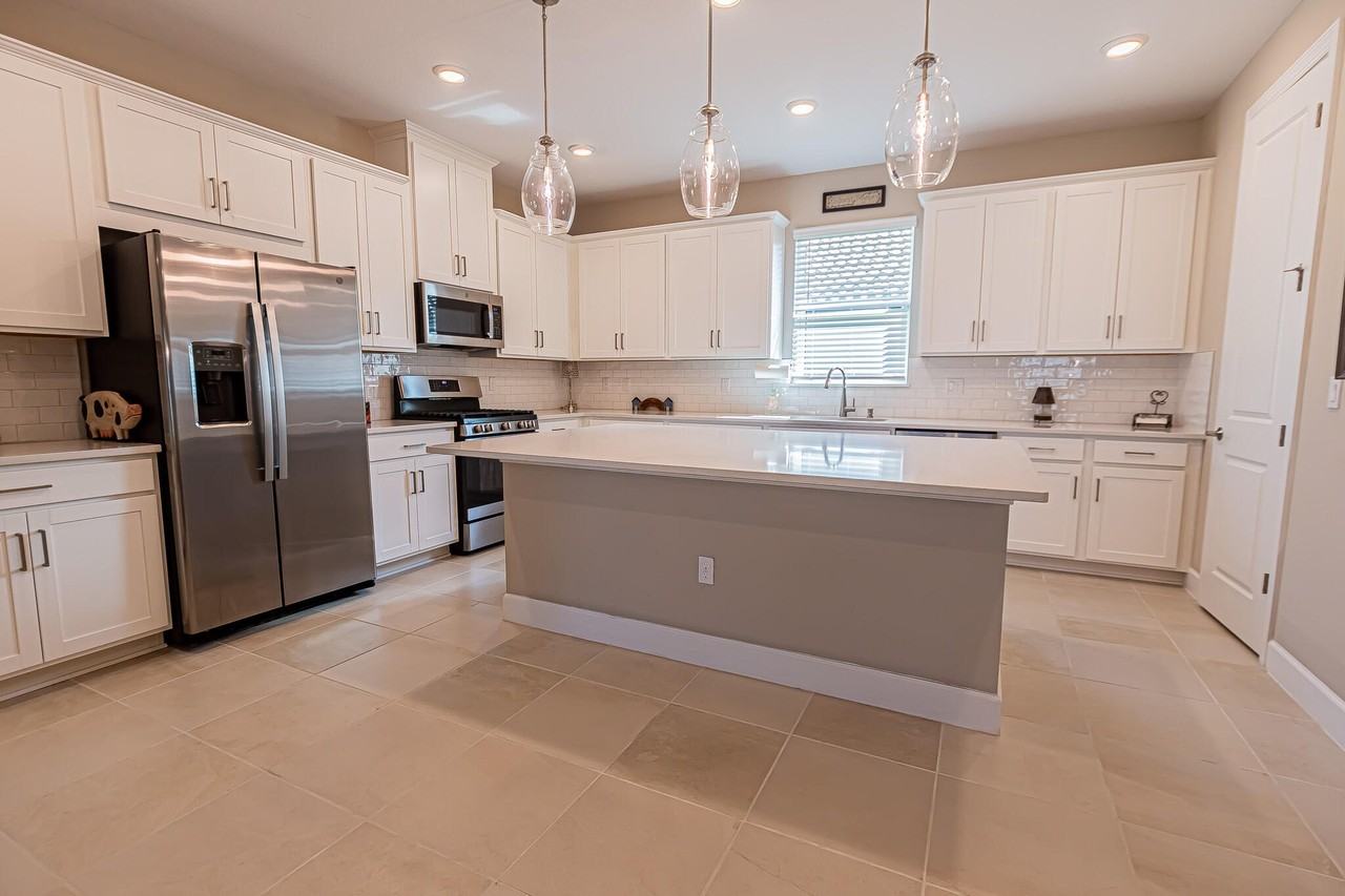 12877 Sw Ambra St - Photo 3 of 50