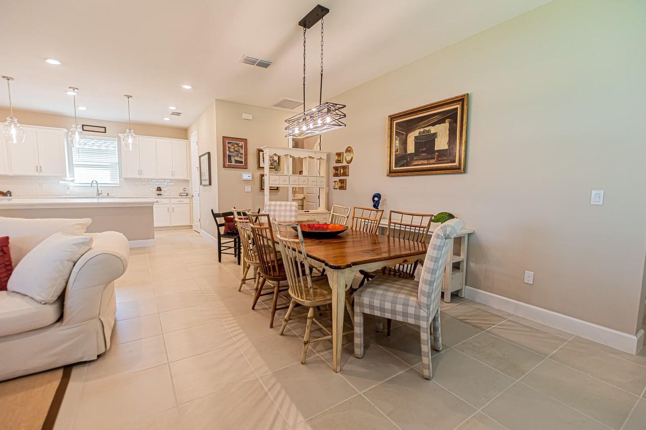 12877 Sw Ambra St - Photo 6 of 50