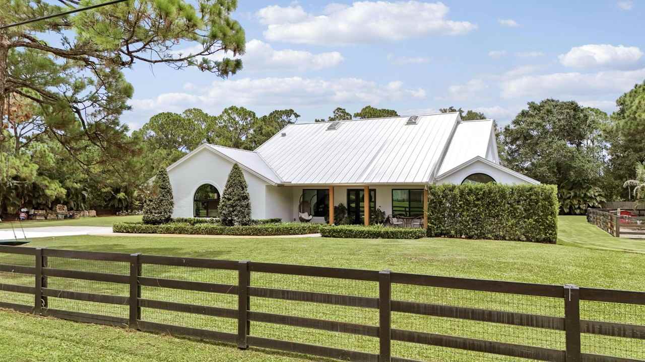 15316 75th Way N - Photo 2 of 47