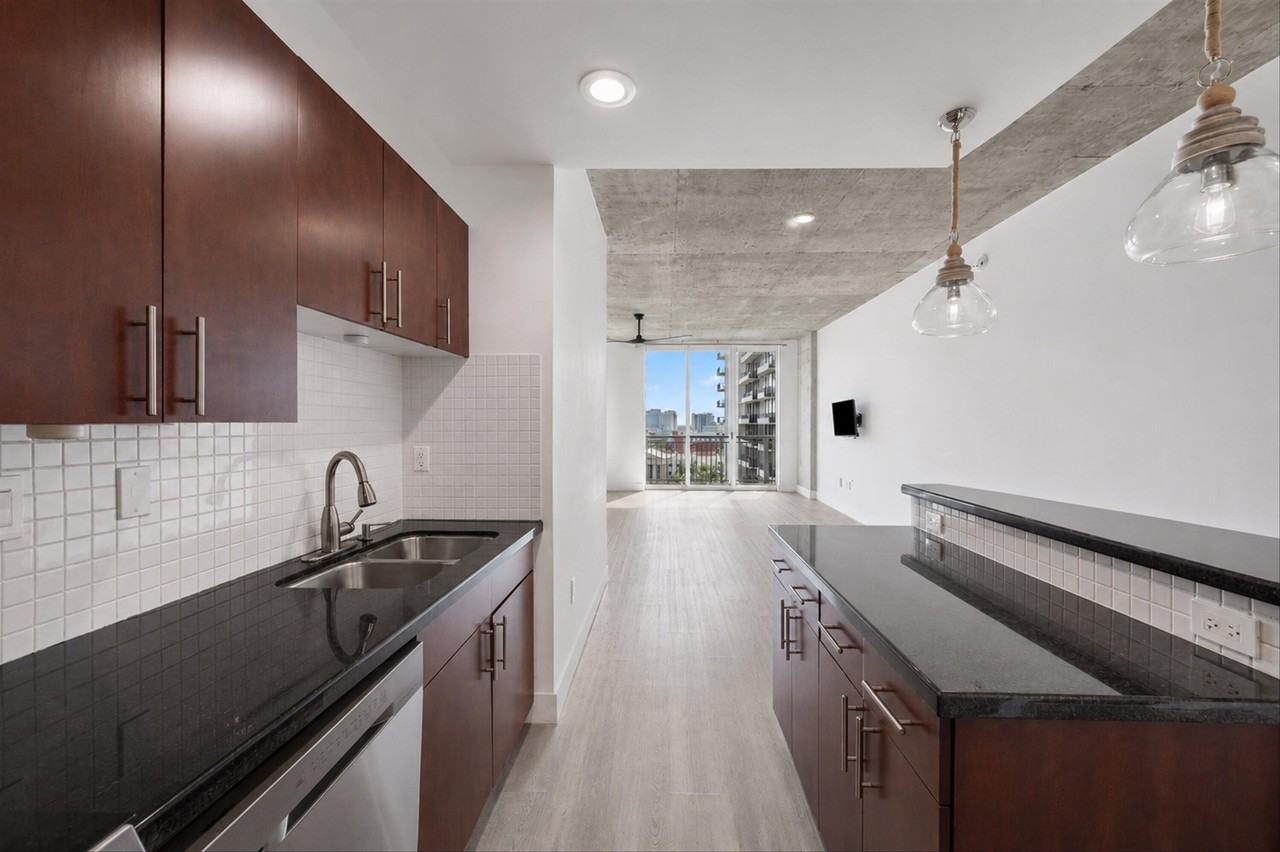 300 S Australian Ave #1103 - Photo 3 of 35