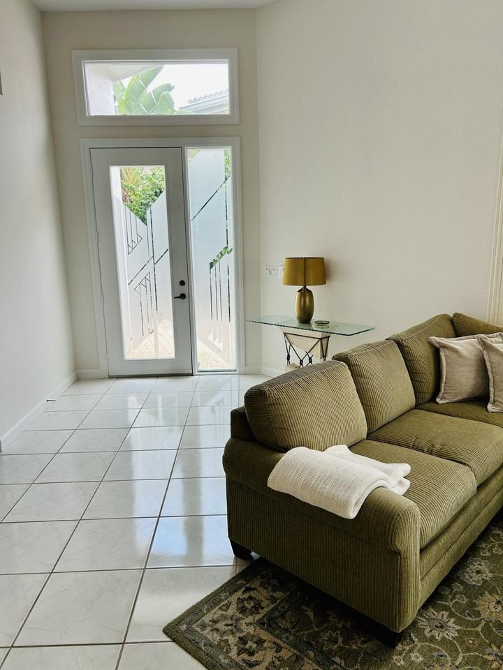 152 Coral Cay Dr - Photo 6 of 29