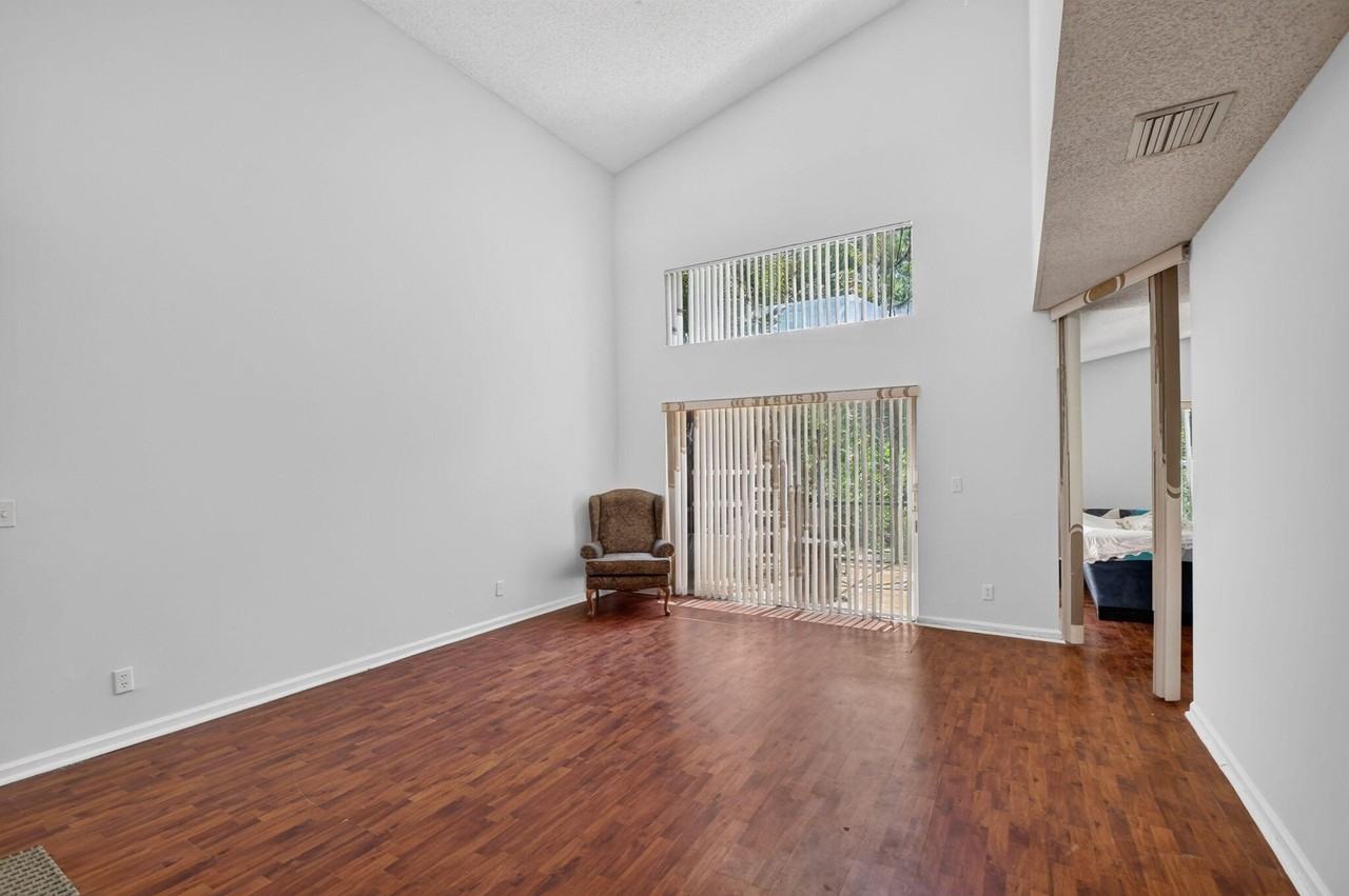 8332 Bermuda Sound Way - Photo 5 of 50