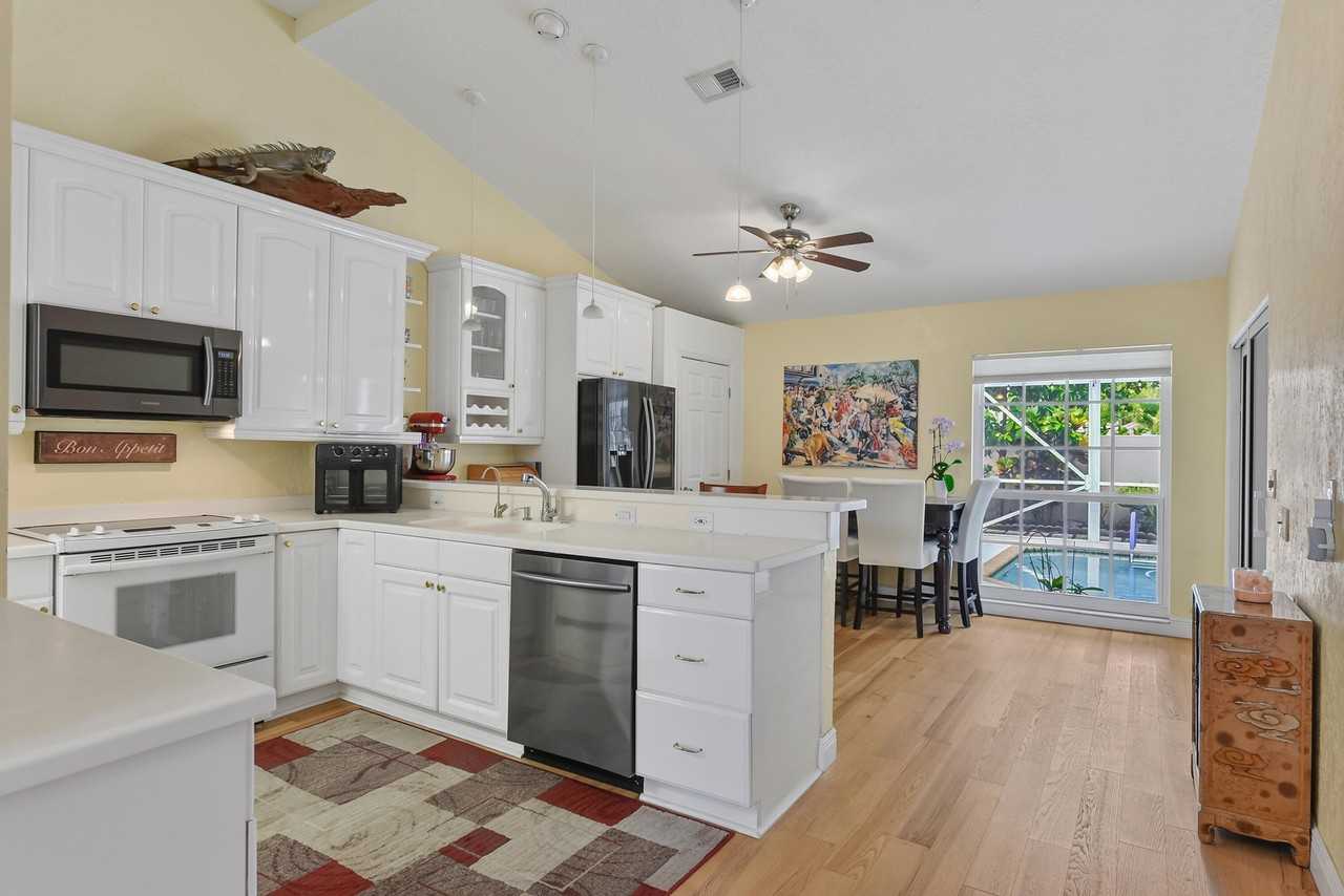 348 Eagleton Golf Dr - Photo 6 of 23