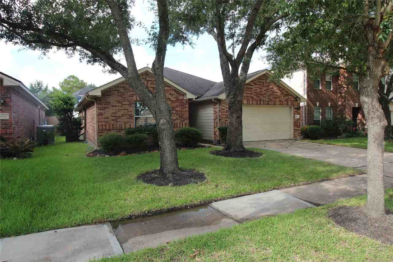 16531 Sperry Gardens Dr - Photo 2 of 30