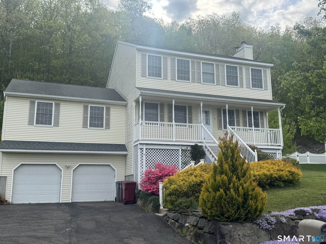 32 Tyler Hill Rd - Photo 2 of 27