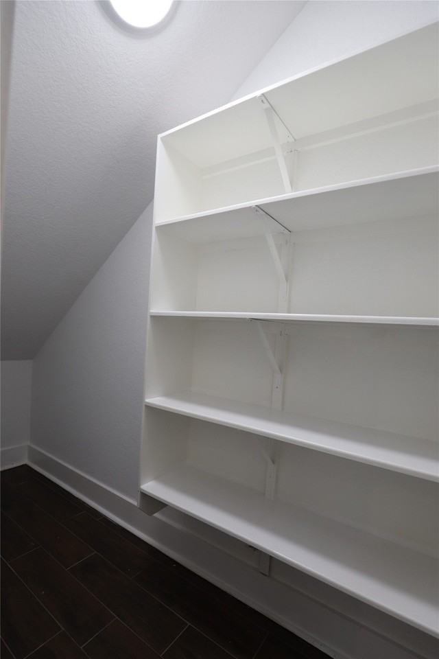 4422 Phlox St - Photo 5 of 34