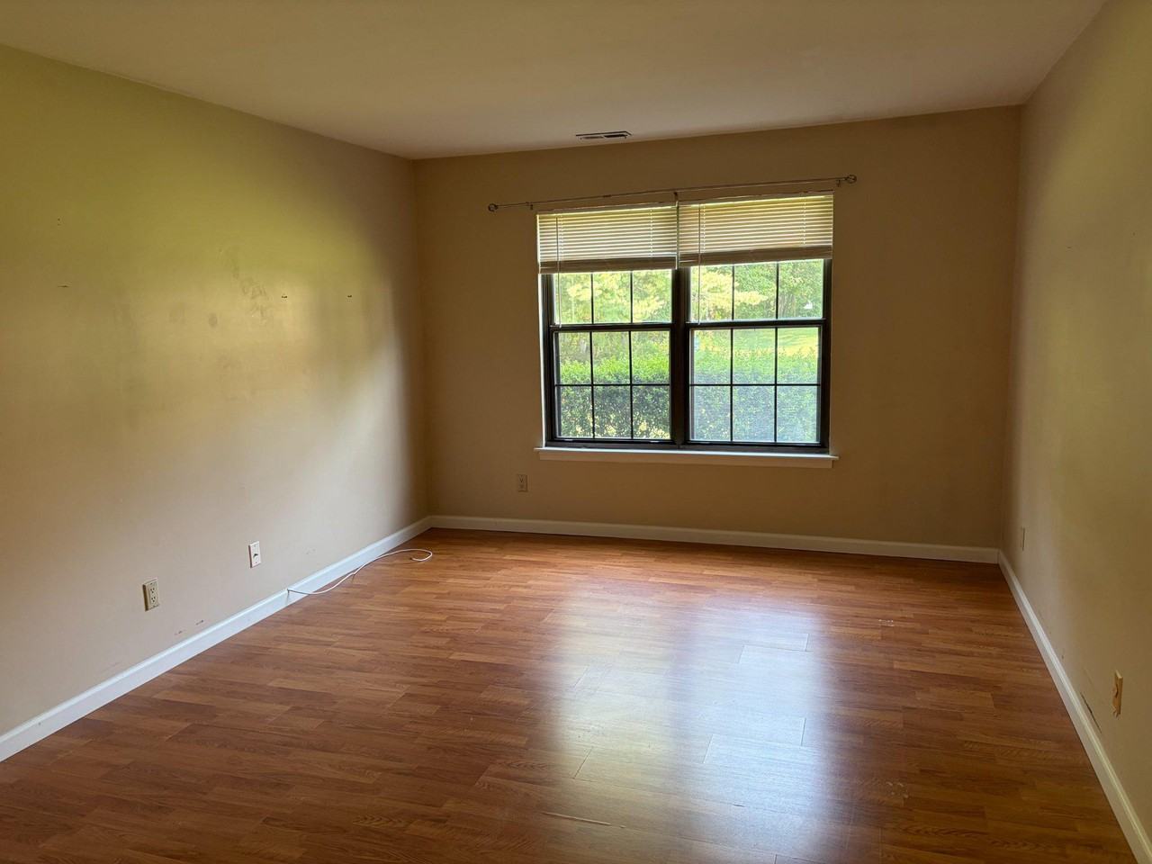 189 Collin Ct - Photo 6 of 8