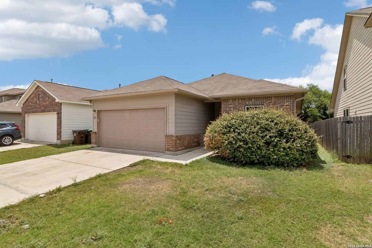 9922 Belmore Cv - Photo 3 of 42