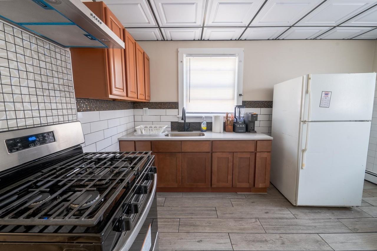 357 High St - Photo 2 of 10