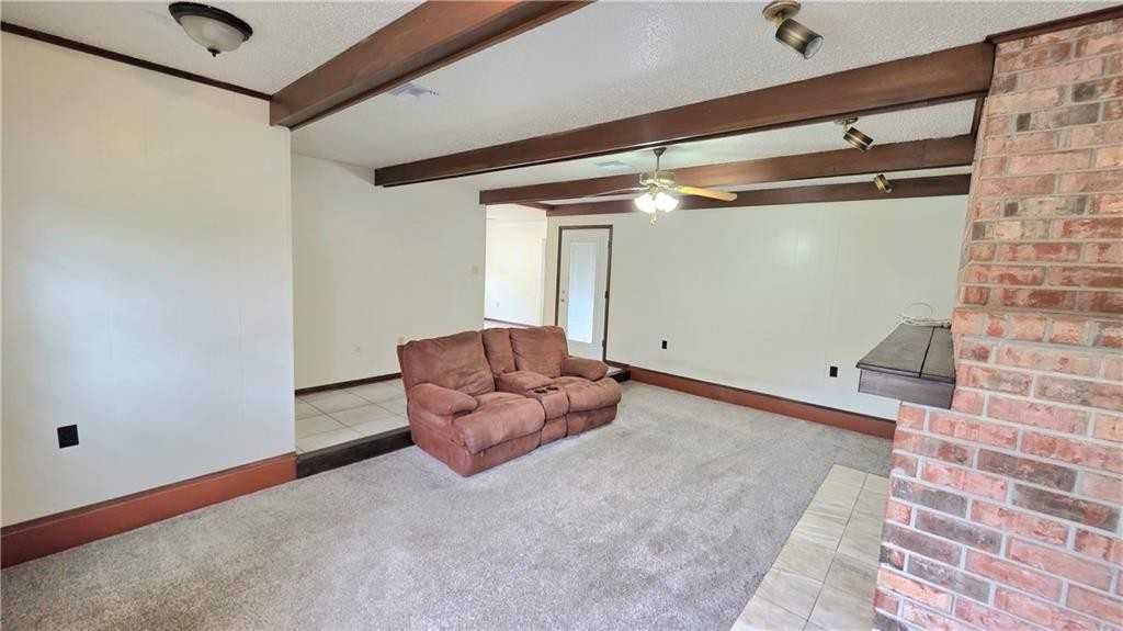 106 Gondrella Dr - Photo 5 of 20