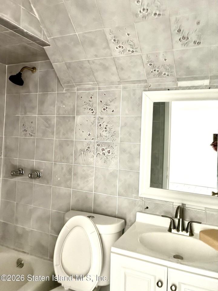 44 Longdale St #1 - Photo 6 of 6