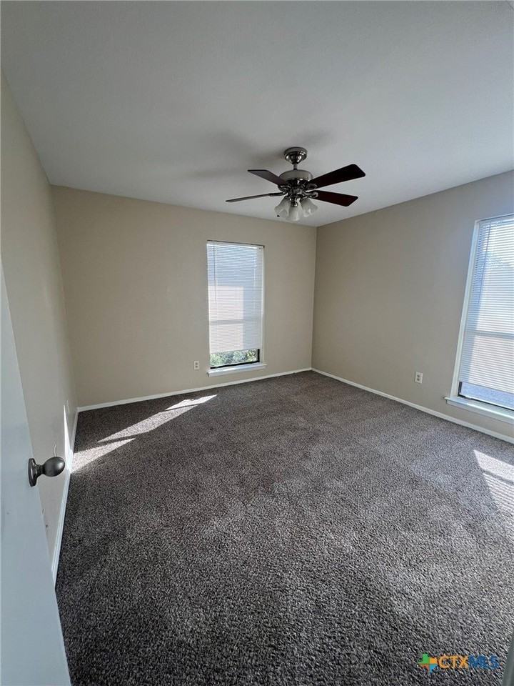 229 Craddock Ave #C - Photo 6 of 9