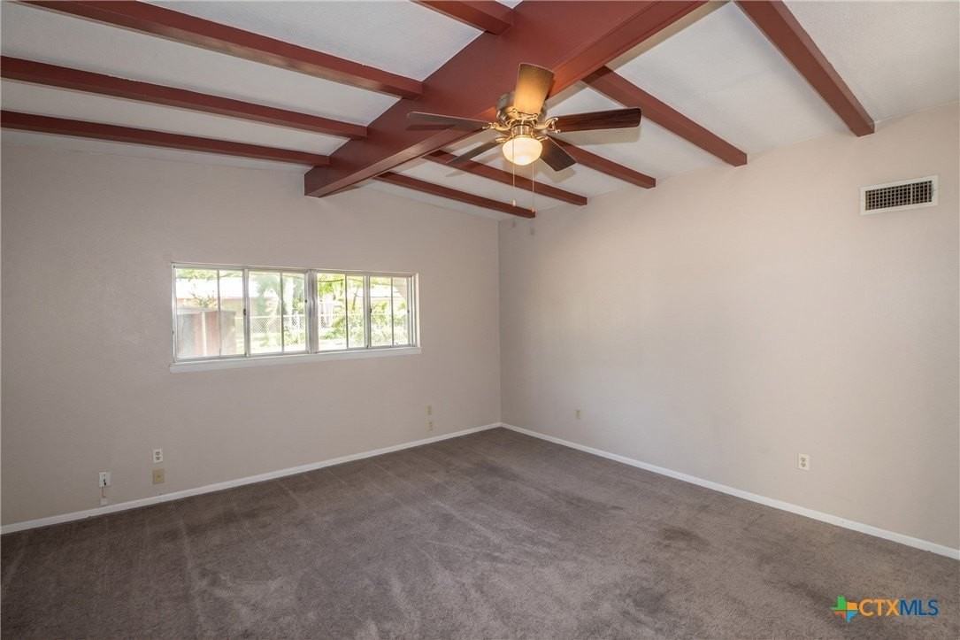 409 Oak St - Photo 2 of 8