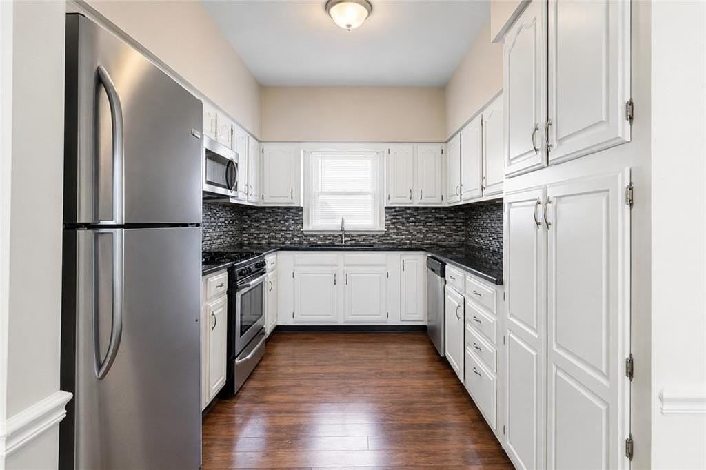 74 Sutton St #1 - Photo 3 of 9