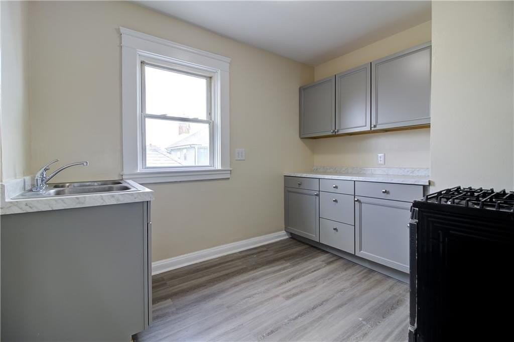 28 Magnolia St - Photo 5 of 17