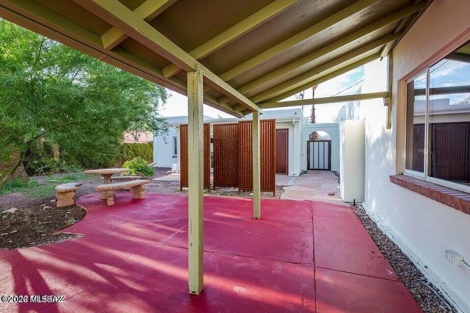 2110 E Water St - Photo 6 of 6