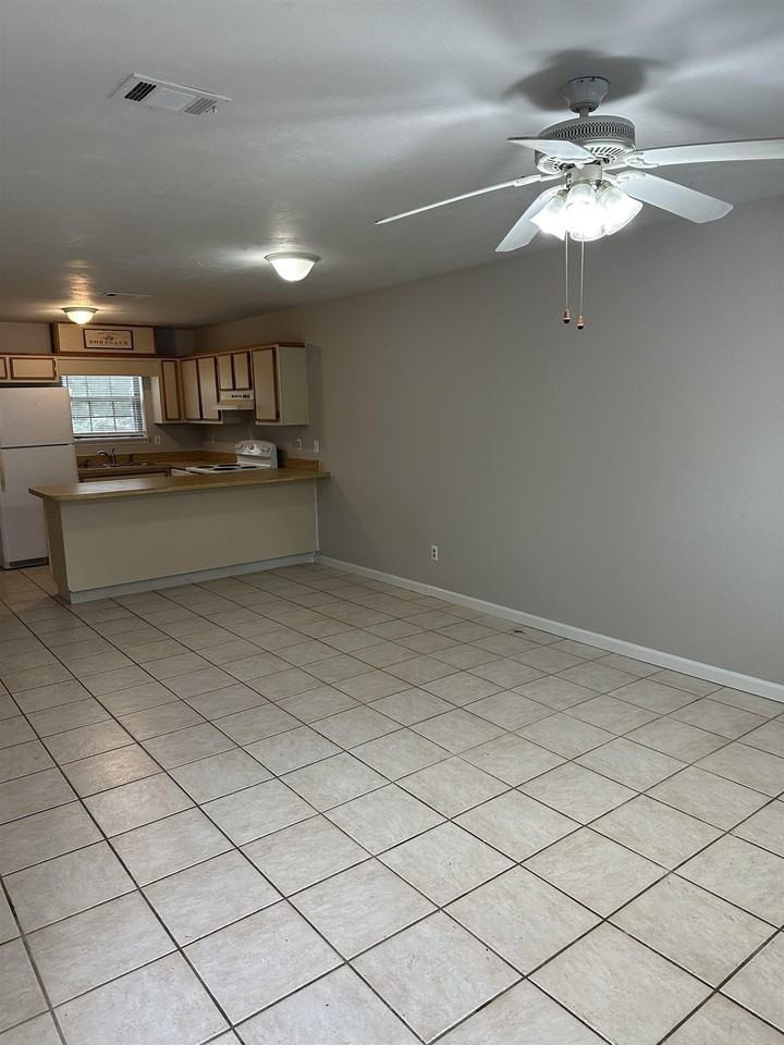 354 Hayden Rd - Photo 2 of 11