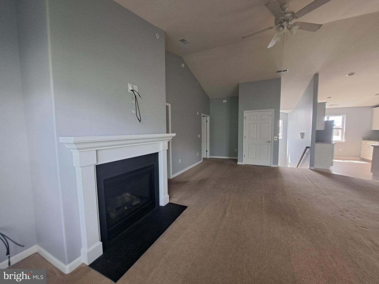 18884 Bent Anchor Ct - Photo 3 of 13