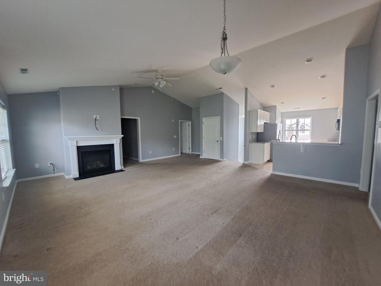 18884 Bent Anchor Ct - Photo 7 of 13