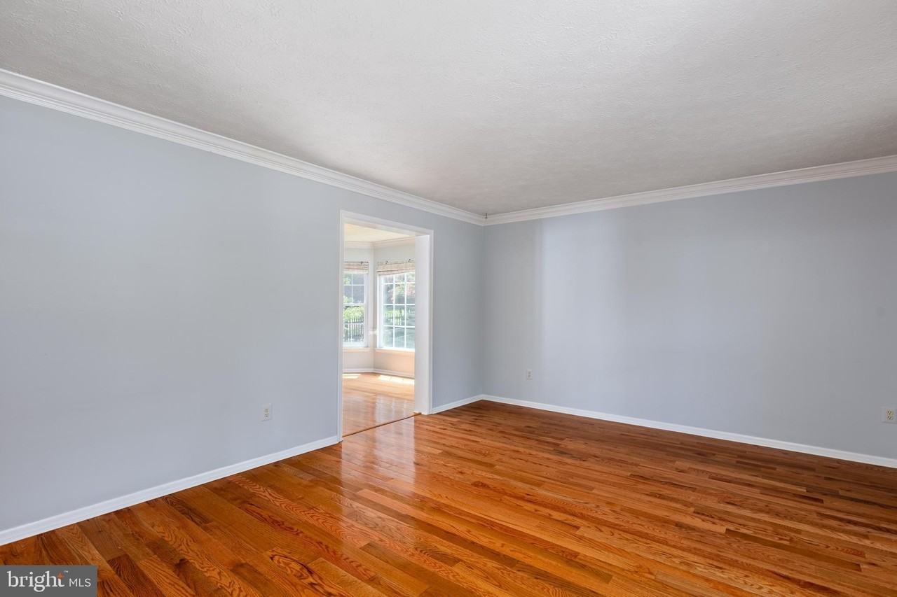 2807 Chapman Ct - Photo 4 of 40