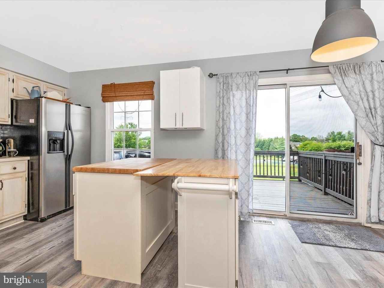 6338 Towncrest Ct - Photo 4 of 16