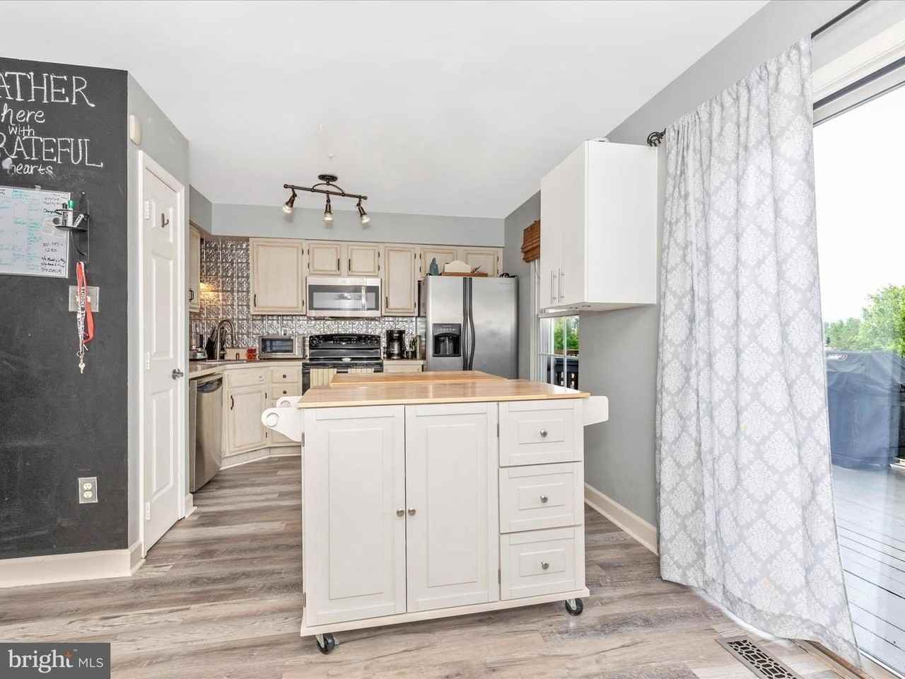 6338 Towncrest Ct - Photo 5 of 16