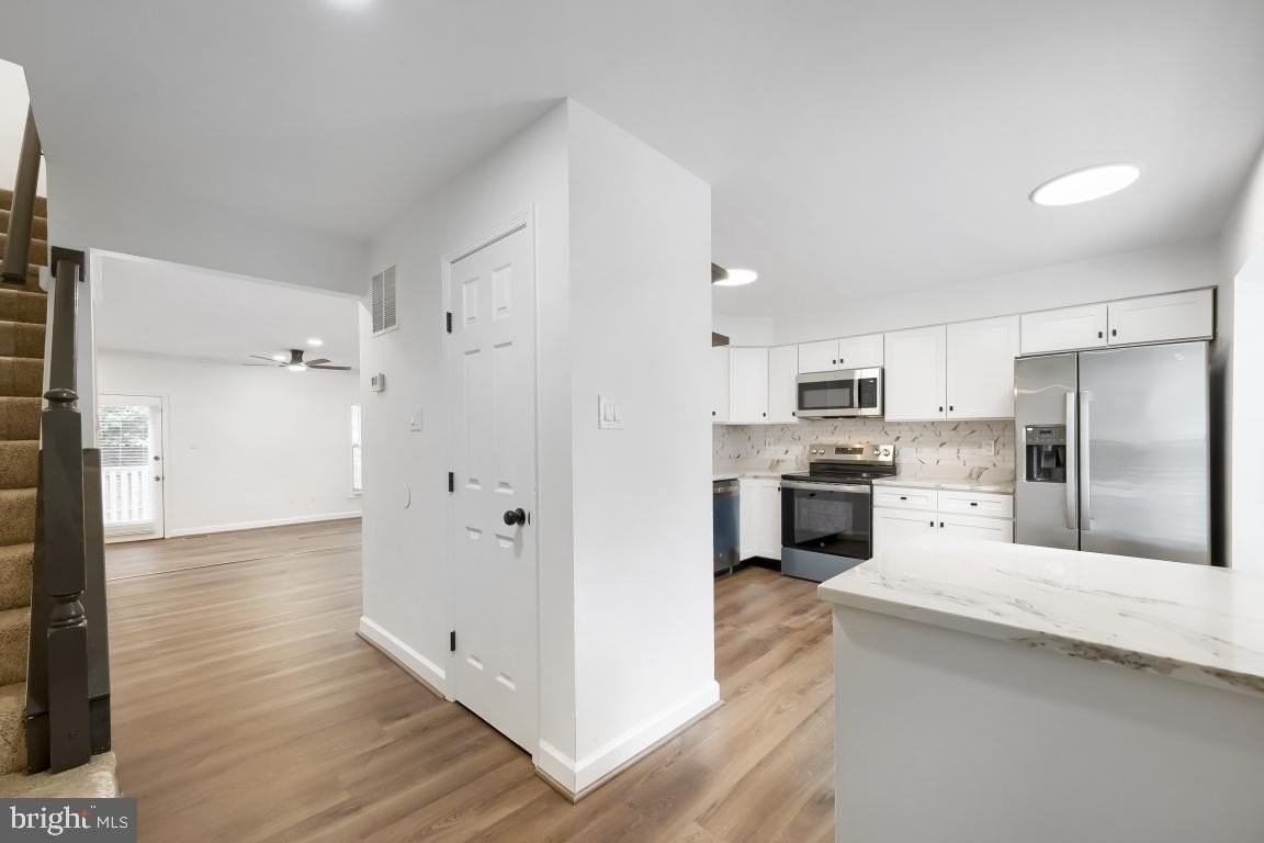 8573 Black Star Cir - Photo 4 of 32