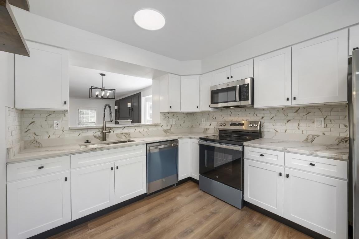 8573 Black Star Cir - Photo 7 of 32