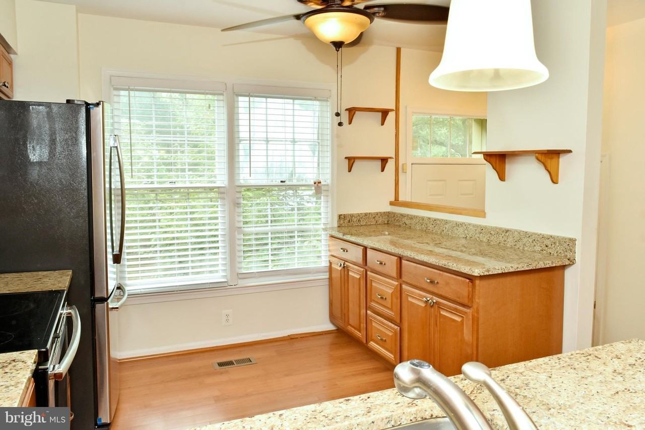 3838 Angelton Ct - Photo 4 of 24