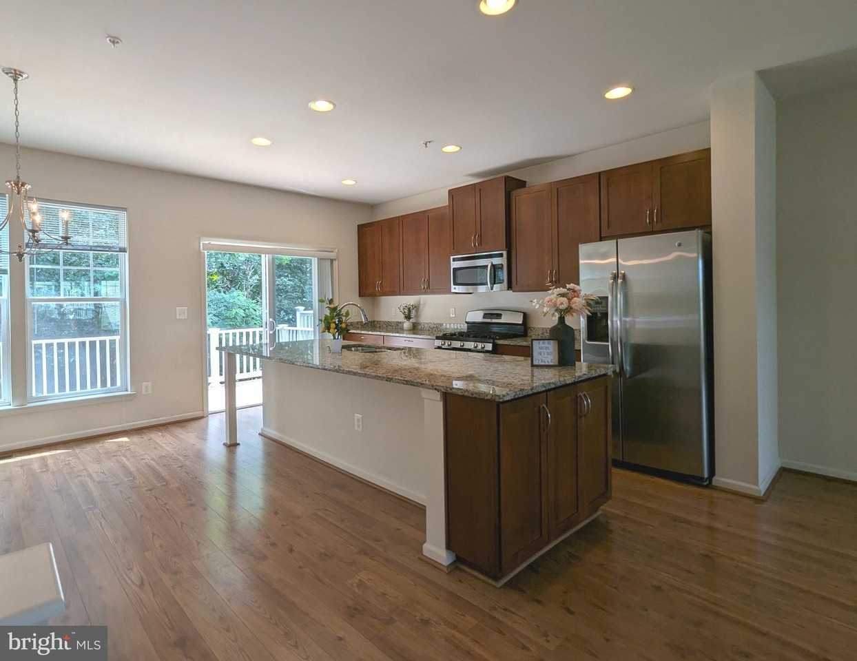 22404 Glenbow Way - Photo 6 of 22